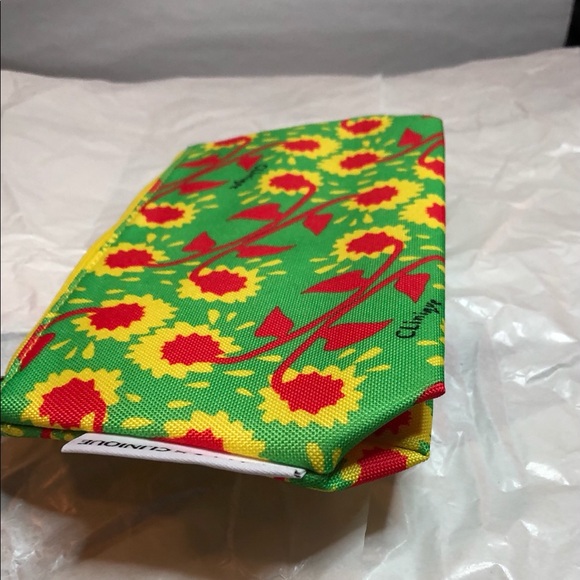 ✨Clinique bundle✨ - Picture 7 of 9